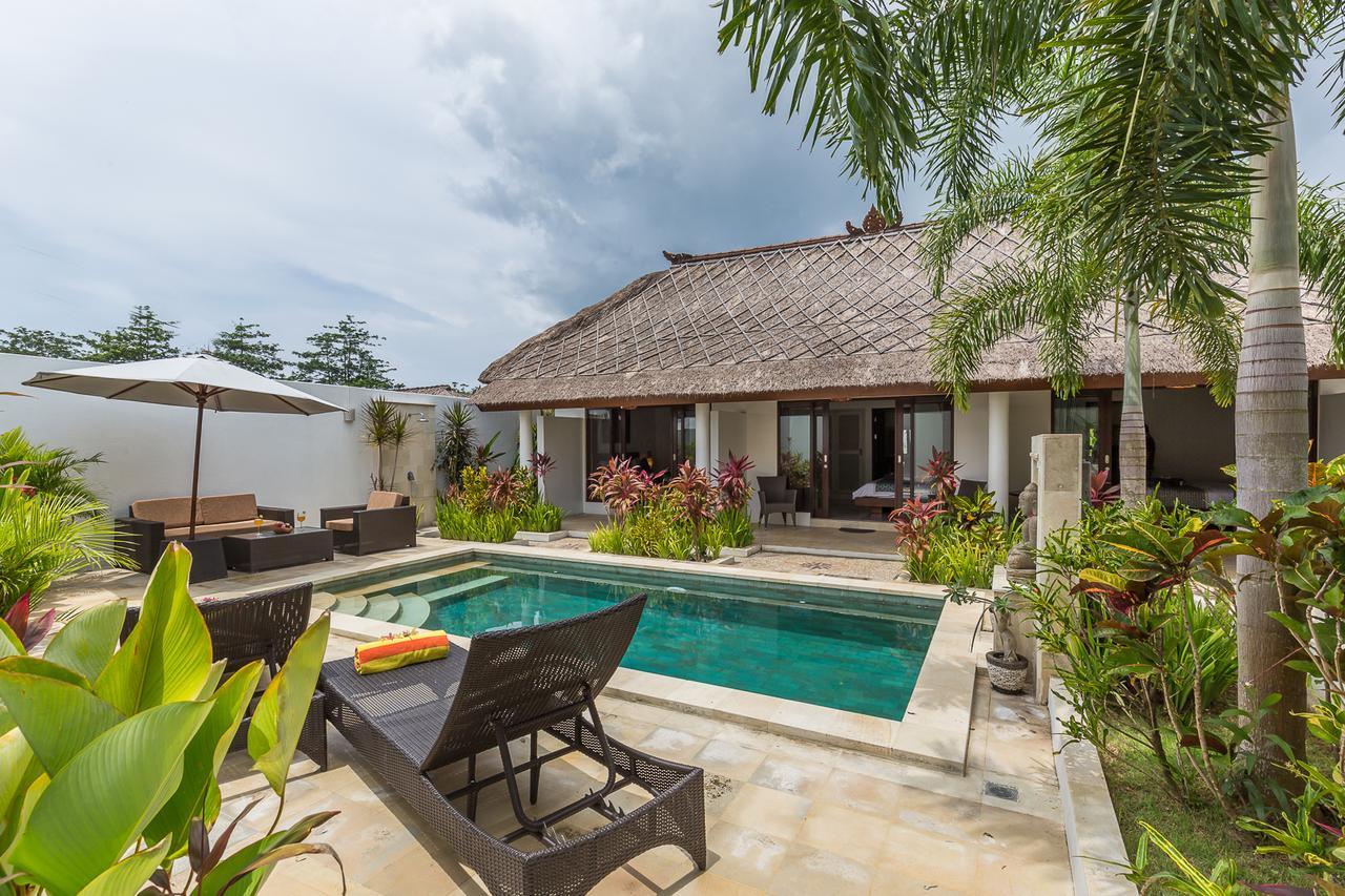Villa Leelavadee Uluwatu  Exterior photo