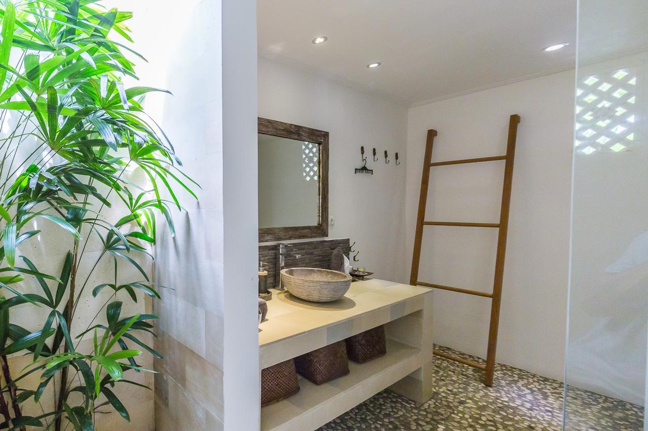Villa Leelavadee Uluwatu  Exterior photo